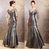 Plus Size Mother of the Bride Dresses Illusion Half Sleeve Appliqued Pleats Mermaid Mothers Dress For Weddings Elegant Formal Prom237v