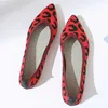 Sapatos sociais 2023 primavera moda respirável malha leopardo balé sapatilhas bico fino mocassim sapato raso feminino casual sola macia sapatos barco L230721