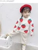 풀오버 아기 소녀 부티크 니트 스웨터 겨울 옷 크리스마스 어린이를위한 유아 스웨터 어린이를위한 점퍼 딸기 3 6 20109 Z230721