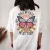 Женская футболка красивая цветная бабочка прогулка по верховой печатной футболке винтажные женщины График Иисус Христианский Библия футболка Y2K Top 230721