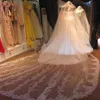 Ny stil elegant vit elfenbens spets långa bröllopslöjor paljat pärlstav högkvalitativ elegant shine299p