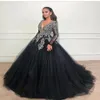 Dubai arabiska svart aftonklänning prom klänningar v hals långa ärmar paljetter pärlor spets applikation söta 16 klänningar quinceanera klänningar264d
