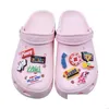 Аксессуары для участия в обуви 1000 -Styles Instock Cartoon Clog Charms Pvc Hole Garden Flower Fashion Shoes Diy D DH32O