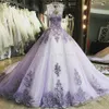 Abito da ballo lavanda Abiti Quinceanera Corpetto trasparente Spalle trasparenti Appliques Tulle Paillettes Prom Wears Elegant Sweet 16 Gowns233q