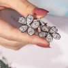 Bagues De Grappe De Luxe À La Main Grande Ligne Magnifique Large Anneau Doigt En Argent Sterling 925 PAVE SONA Diamant De Fiançailles De Mariage Pour Les Femmes