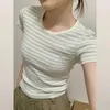 レディースTシャツ韓国スタイルの女性服oneckソリッドカラーベーシックTシャツ女性セクシーなクロップトップ美学Y2Kストリートウェア