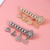 Nouvelle marque Designer lettre broches mode broche perle broches cristal perle bijoux accessoire mariage noël cadeau 20 style