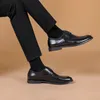 Мода мужская кожаная обувь 2023 Новый стиль подлинный кожаный дешевый качественный британский дизайнер британских тенденций черная свадебная обувь мужчина