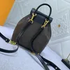 Luxurys designer montsouris bb mini ryggsäck stil kvinnor läder axel skolväska handväska prägling mens ryggsäck kvinnor messenger väskor satchel