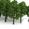 Decoratieve bloemen 20 stks 8 cm DIY Mini Model Bomen Kunstmatige Miniatuur Boom Plastic Landschap Spoorweg Decoratie Gebouw Landschap