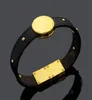 Pu läder designer mode armband med metalllåshuvud i presenthandelslåda lager charm armband läder kärlek magnetisk spänne unisex klassisk rund bruna armband