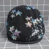 Berets 2023 весна лето Ladies Sequin Caps модные блески красивые художники шляпа на открытом воздухе удобные солнечные шляпы