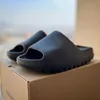 2024 NY RUNNER Slipper Sandal Luxury Slide Mens Casual Shoes Triple Designers Shoe Black White Brown Outdoor Travel Men Women Sliders Mule Loafer Size 35-41 With Box