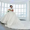 2022 Plus Size Arabic Aso Ebi Lace Pärled Crystals Wedding Dress Lace Sweetheart Ball Gown Brudklänningar Klänningar ZJ6032317