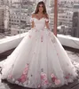 2023 Off Flowers Flowers Suknia balowa z koralikami Quinceanera sukienka koronkowa w górę luksusowy plisowany tiul Sweet 15 sukienki imprezowe