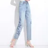 Kvinnors jeans Ferzige Luxury broderi Flower Korean Harem Pants Kvinnlig hög midja Casual Women Blue Plus Size 36