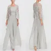 Twee Stukken Jumpsuits Moeder Van De Bruid Jurken Met Kanten Jasje Zilvergrijs Chiffon Lange Avondjurken Broekpakken Plus Size244g