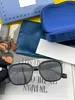 Designer solglasögon för kvinnor män lyx varumärke mode solglasögon ins trend damer nyanser uv400