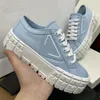 2023 Designer Sneakers Gabardine Nylon Casual Shoes Brand Wheel Trainers Luxury Canvas Sneaker Fashion Platform Solid Höjdsko med låda