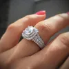 2020 Yeni Kadın Alyans Moda Gümüş Square Taş Nişan Yüzük Mücevherleri Düğün için Simüle Elmas Yüzüğü263n