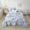 Ensembles de literie Mignon Espace Ours Imprimé Printemps Été Couette Adultes Enfants Doux Respirant Quilting Couette Simple Double Lit Couverture Quilts 230721