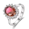 Cluster Ringen Elegante Vrouwelijke Prinses Cut 3.2ct Gemaakt Red Ruby Ring Originele 925 Sterling Zilveren Bruiloft Verlovingsband Bruid Fijn