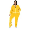 Kvinnors plus -storlek spårsuits l5xl Två stycken Set Women Sweatsuit Zip Striped Top Slit Sweatpants Jogger Outfit Matching Wholesale Drop 230721