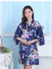 Kvinnors sömnkläder Silk Satin Wedding Bride Bridesmaid Robe Peacock Bathrobe Short Kimono Night Bath Fashion Dressing Gown for Women