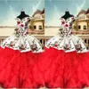 2023 Abiti Quinceanera ricamati vintage Ball Gown Off The Shoulder Ruffles Organza Satin Sweet 16 Girls Prom Pageant Dress334u