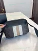 Sacs à main de créateurs de luxe de qualité supérieure sacs à main sacs à bandoulière hommes pochette femmes sac à bandoulière classique toile florale cuir multi bloc de couleurs pochettes