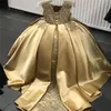 Gold Crystal Flower Girls Dress Pageant Dresses Ball Gown Pärled 2021 Småbarn Spädbarnskläder Little Kids Födelsedagsklänningar313H