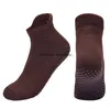 Anti-slip anda anda män kvinnor tå-socks vårhöst som kör bomullsilikonprickar strumpor vuxna cykelstrump toffel med grepp hemma pilates golvstrumpor acces