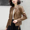 Женская кожа 2023 Осень короткая пальто тонкая и тонкая мотоциклетная куртка