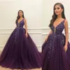 2022 Dark Purple Ball Gown Quinceanera Dresses V Neck Tulle spets Crystal Sleeveless Backless Floor Length Sweet 16 Party Prom Even199p
