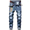 Hommes Jeans Marque Brodé Pantalon Hommes Stretch Coréen Me Peinture Déchiré Denim Marée Casual Hip Hop Pantalon