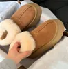 Designer Snow Boots Women Boot Boots Chestnut Winter Fur Snow Half Short Lady Sheepskin och Ull Integrated Hair Boots