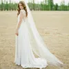 Ny ankomst 2017 Tulle Bridal Veils With Comb One-Layer Cut Edge 3 meter lång katedralslöja Simple High Quality309U