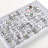 Moda 50pcs Lot Exquacitent Rhinestone Biżuteria Party Prezent Wedding Pierścionki zaręczynowe