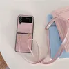 Luxury Crossbody Lychee Mönster Vogue Phone Case för Samsung Galaxy Folding Z Flip3 Flip4 Flip5 5G Hållbar justerbar Lanyard Solid Leather Fold Shell Suffsäker