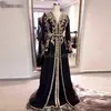Marockanska kaftan kvällsklänningar med långa ärmar med pärlbroderi abiye abaya golvlängd arabiska prom party klänningar 2020 kläder de219c