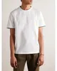 T-shirt men t shirt Loro Piana jest szczegółowo opisany z kontrastowymi wykończeniami wzdłuż kołnierza krótkie rękawy letnią koszulkę