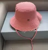 Дизайнерская шляпа Мужская женская шляпа-ведро Casquette Bob Досуг на открытом воздухе Шляпы с широкими полями Модная парусиновая шляпа-ведро Пляжная поездка Солнечная шляпа женская Классическая рыбацкая шляпа