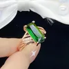 Anelli a grappolo Elegante cristallo verde Smeraldo Pietre preziose Diamanti per le donne Gioielli in oro rosa 18 carati riempiti Bague Regali accessori alla moda