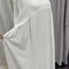 Etnische kleding vlakte Abaya -jurk met lange mouwen moslimvrouwen losroeg Afrikaanse jurken Islam Dubai bescheiden kaftan eid gebedskleding jilbab 230721