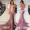 2021 Sparkle Rose Pink Sexy Prom Dresses paljetter Lace Long Mermaid V Neck Criss Cross Back Long Formell billig aftonklänning Party G227U