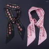 Foulards 2023 Conception Écharpe Vent Petit Ruban Floral Attaché Sac Poignée Soie Cheveux Serviette Longue Tête D'impression