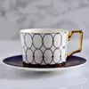 Fincan tabakları seramik ikindi çay kahve fincan takım elbise orijinalliği Çin altın tutma hediye ve tabağı