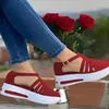 Sandalen 2023 Fashion Summer Outdoor Shoes Punk Beach Wedges Vrouwelijk platform Buckle Strap Wedge