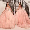 2020見事な赤面ピンクのドレスQuinceanera Ball Gown Sweet 15ドレスストラップレスアップ3Dフローラルアップリケレースフラワーズビーズcry1815