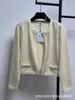 Kvinnors stickor Tees Designer 23 Nya utgåvor Full Sequin Brodery Round Neck Cardigan Coat Low Key Old Money Style Penny Version NWDY